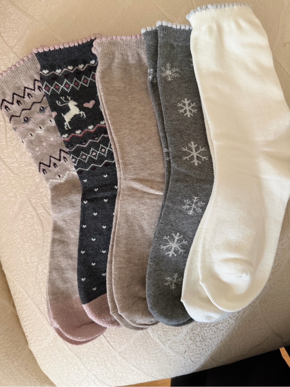 Cozy Winter Knit Crew Socks 5-Piece Lounge Set